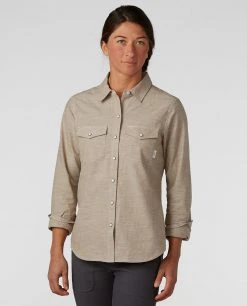 Best Pirce 👏 Stio Women's Ashton Chambray 👕 Shirt - Past Season 👏 27 Best Pirce 👏 Stio Women's Ashton Chambray 👕 Shirt - Past Season 👏 -Stio Sales Shop W Ashton Chambray Shirt Rodeo Dust 1 09b585df ea65 4d3c 98db ee69d1084517